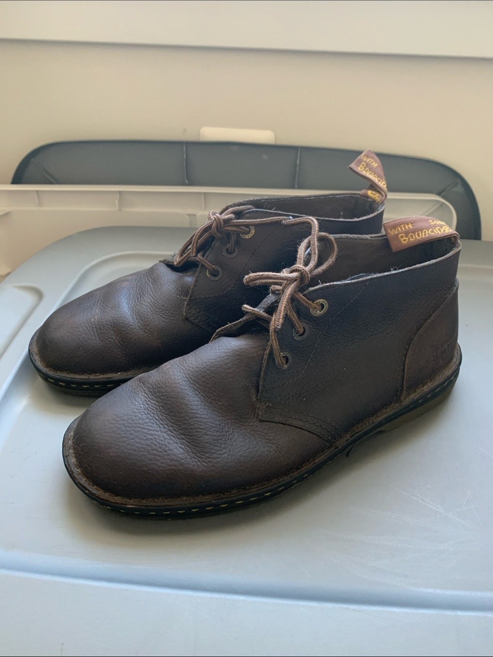 Dr Martens Classic Men's Brown Leather Chukka Boots Mens 9